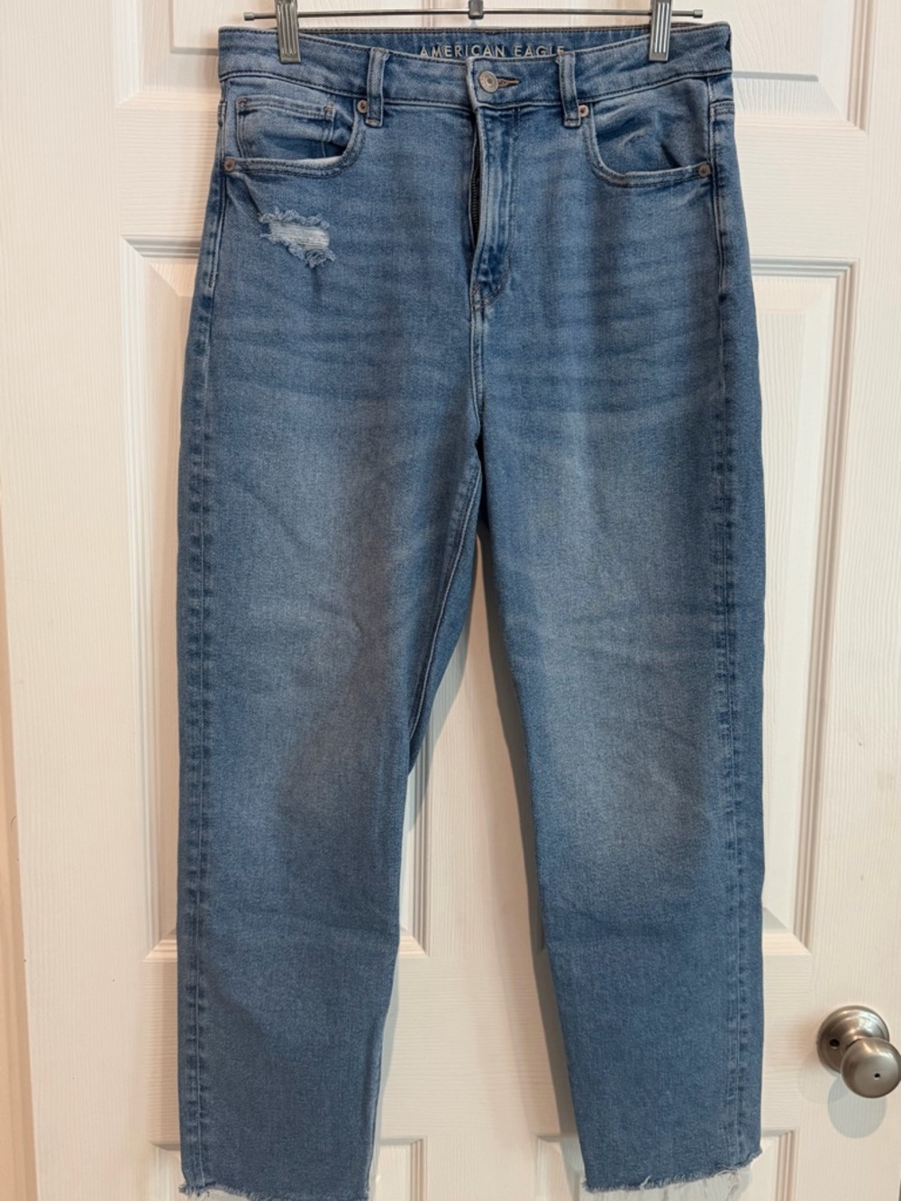American Eagle Outfitters Mom Jeans